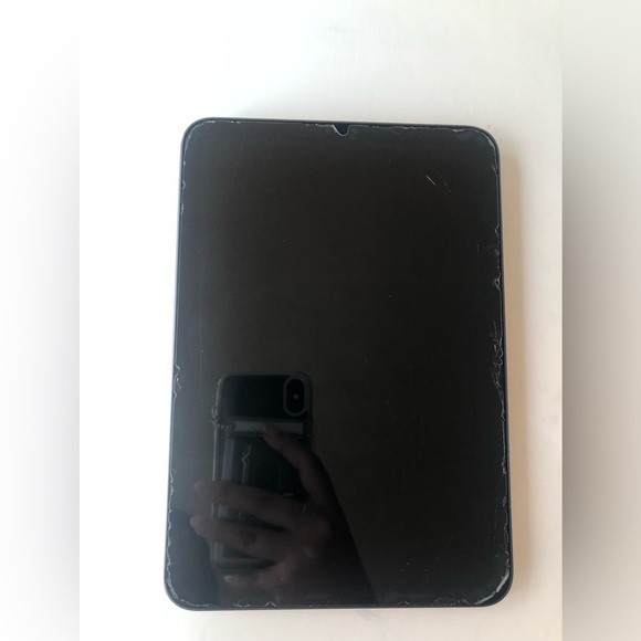 iPad Mini 6th Generation - $700 - Picture 4 of 4